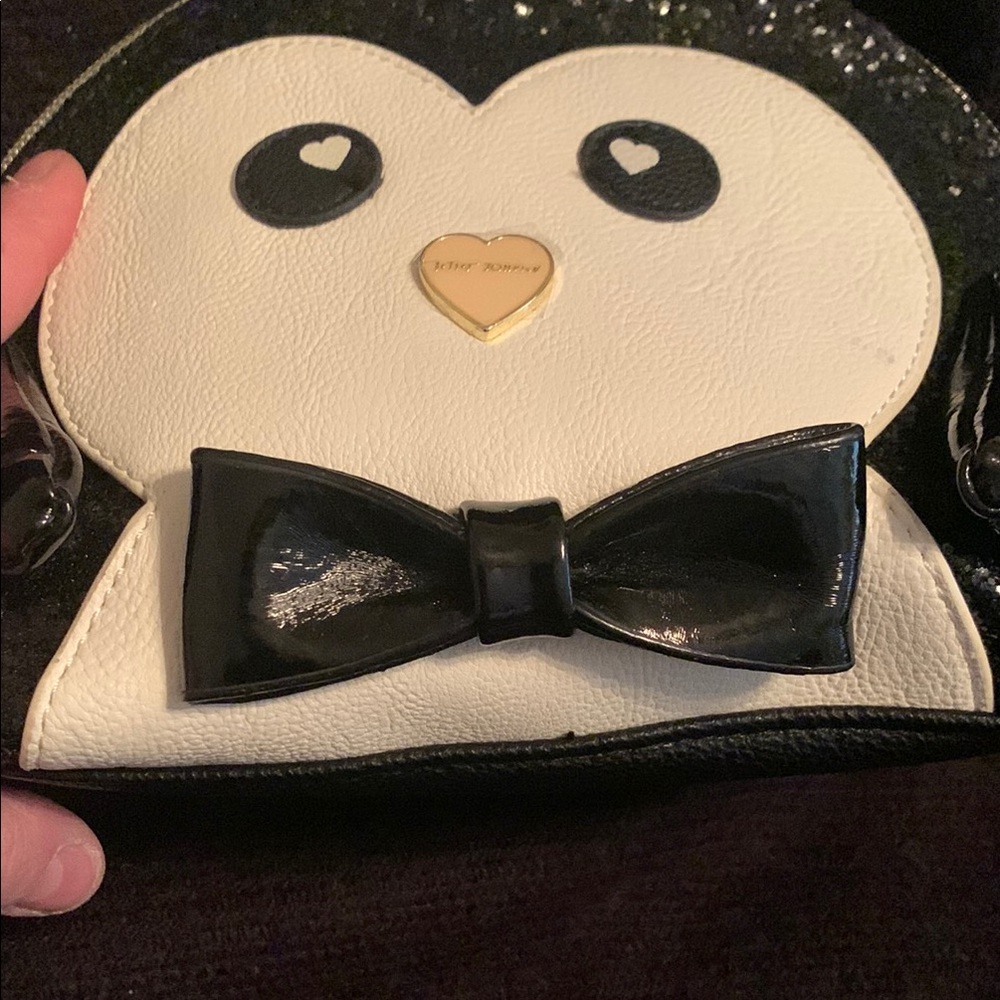 Betsey Johnson Black and White Penguin Bag - Picture 2 of 7